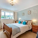 2 Bed In Oc-c33318 Ferienhaus